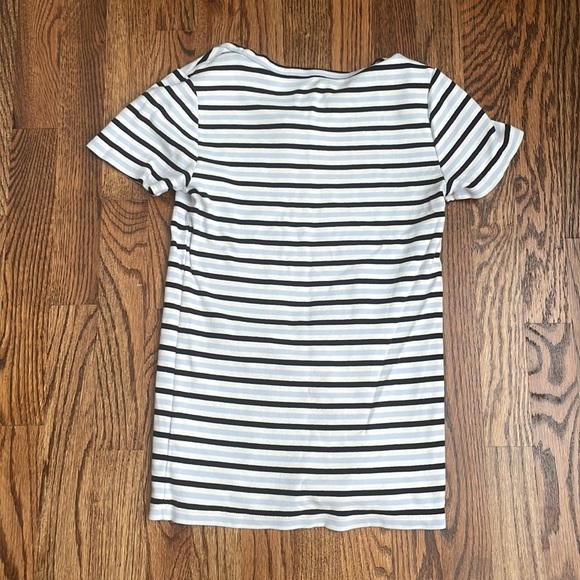 J Crew perfect fit 100% cotton tee - Picture 2 of 4